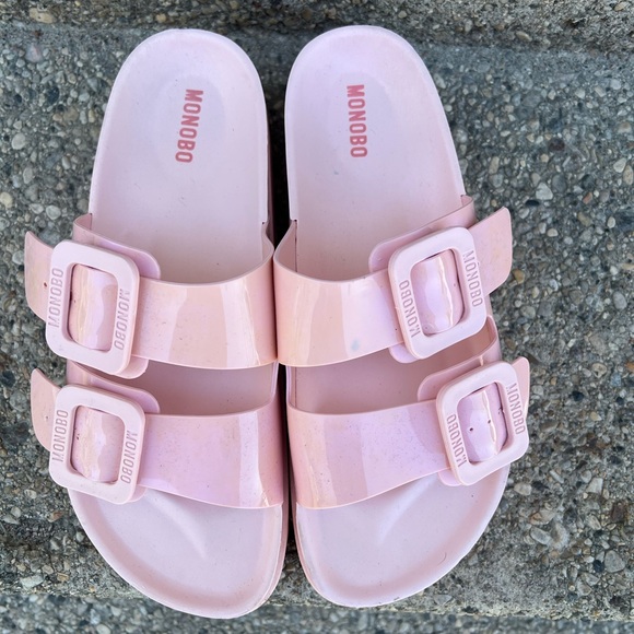 Monobo Sandals - Picture 1 of 4